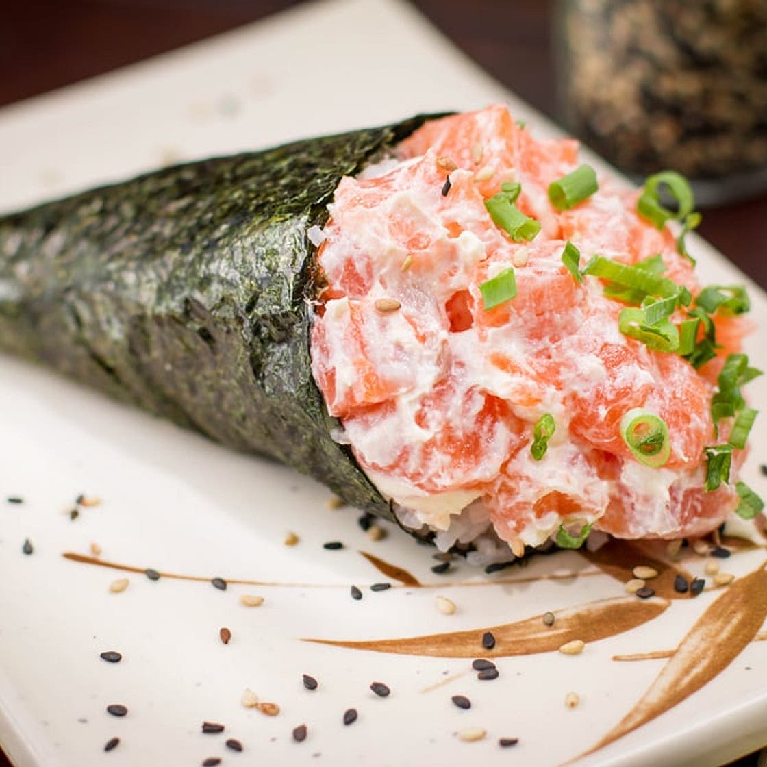 Temaki philadelphia (salmão e cream cheese)