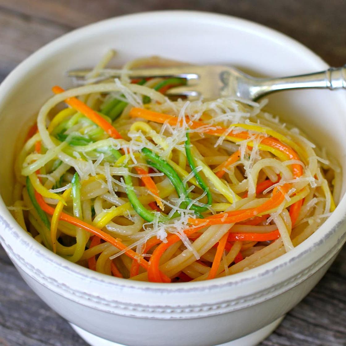 Receita de Macarrão de abobrinha e cenoura