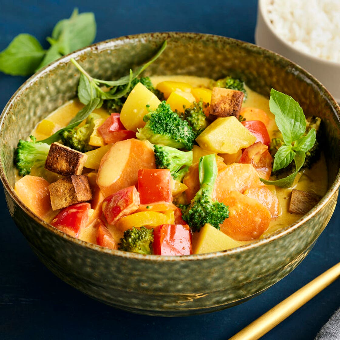 Veganes Thai-Curry – einfach & so cremig!