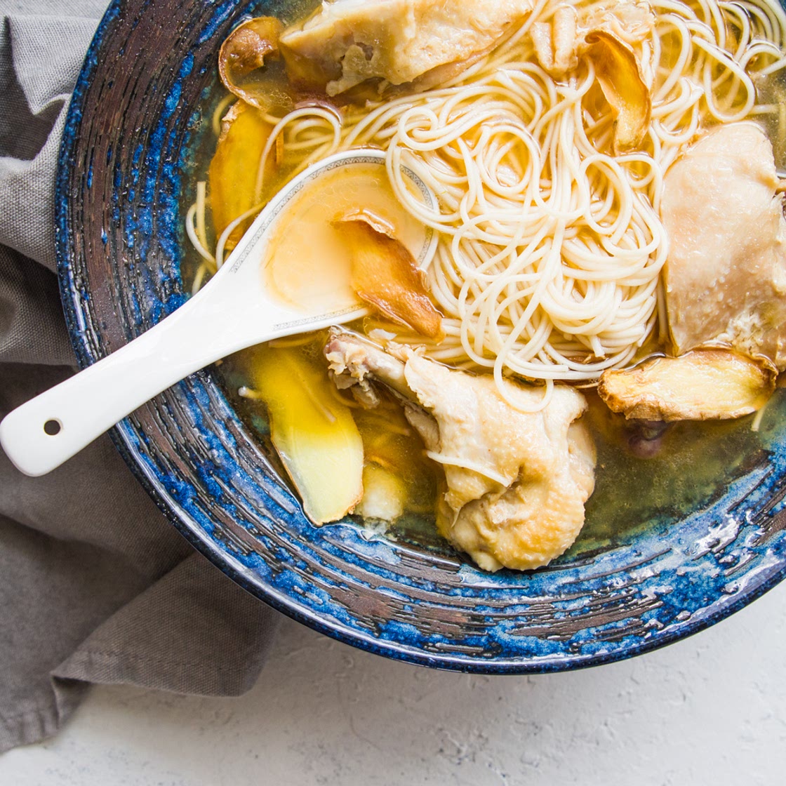 Sesame Oil Chicken Soup (MáYóuJī) | 麻油雞