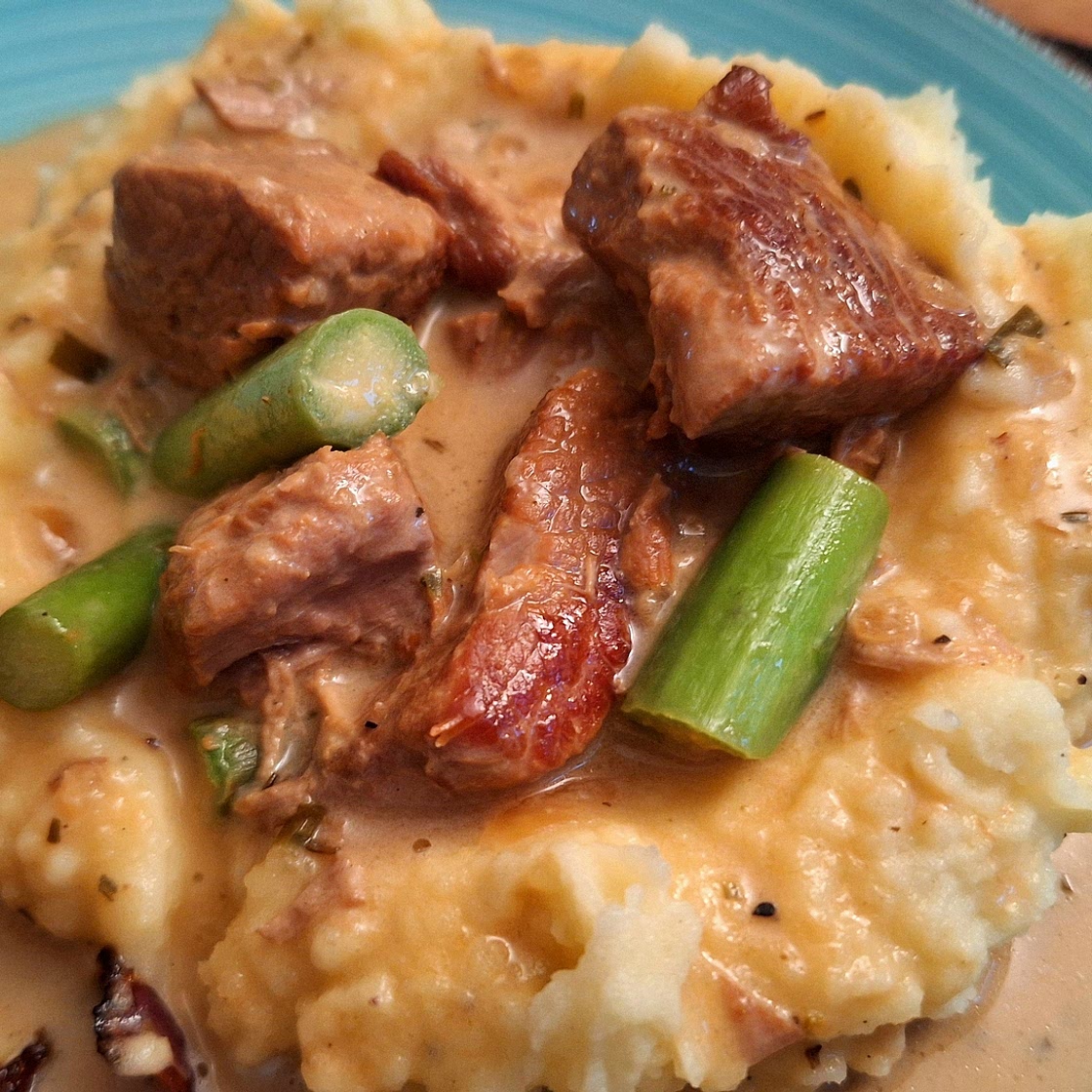 Kalbsragout mit Spargeln