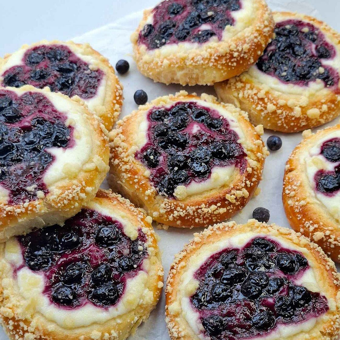 Blueberry Cream Cheese Danish Buns