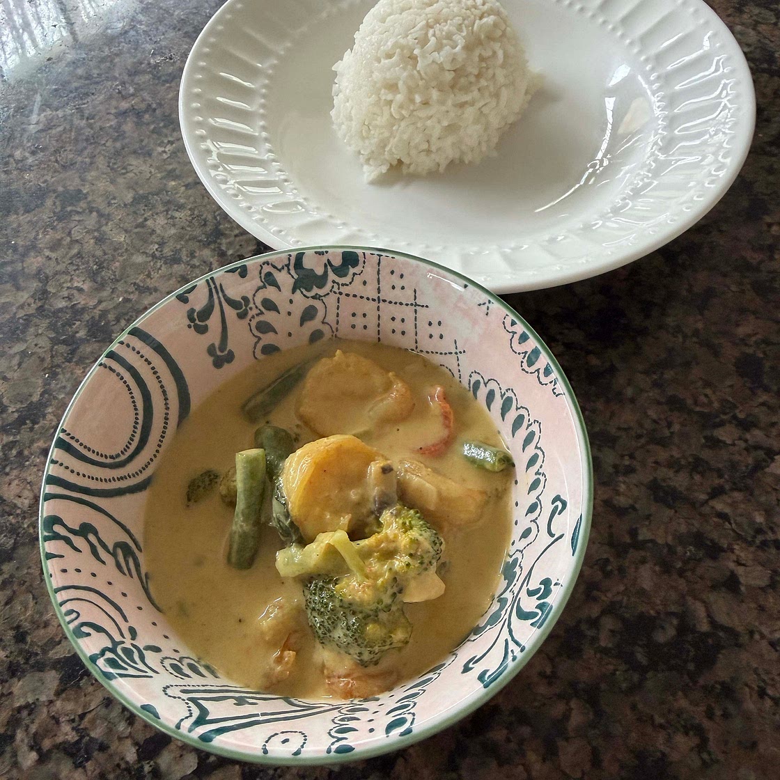 Shrimp green curry