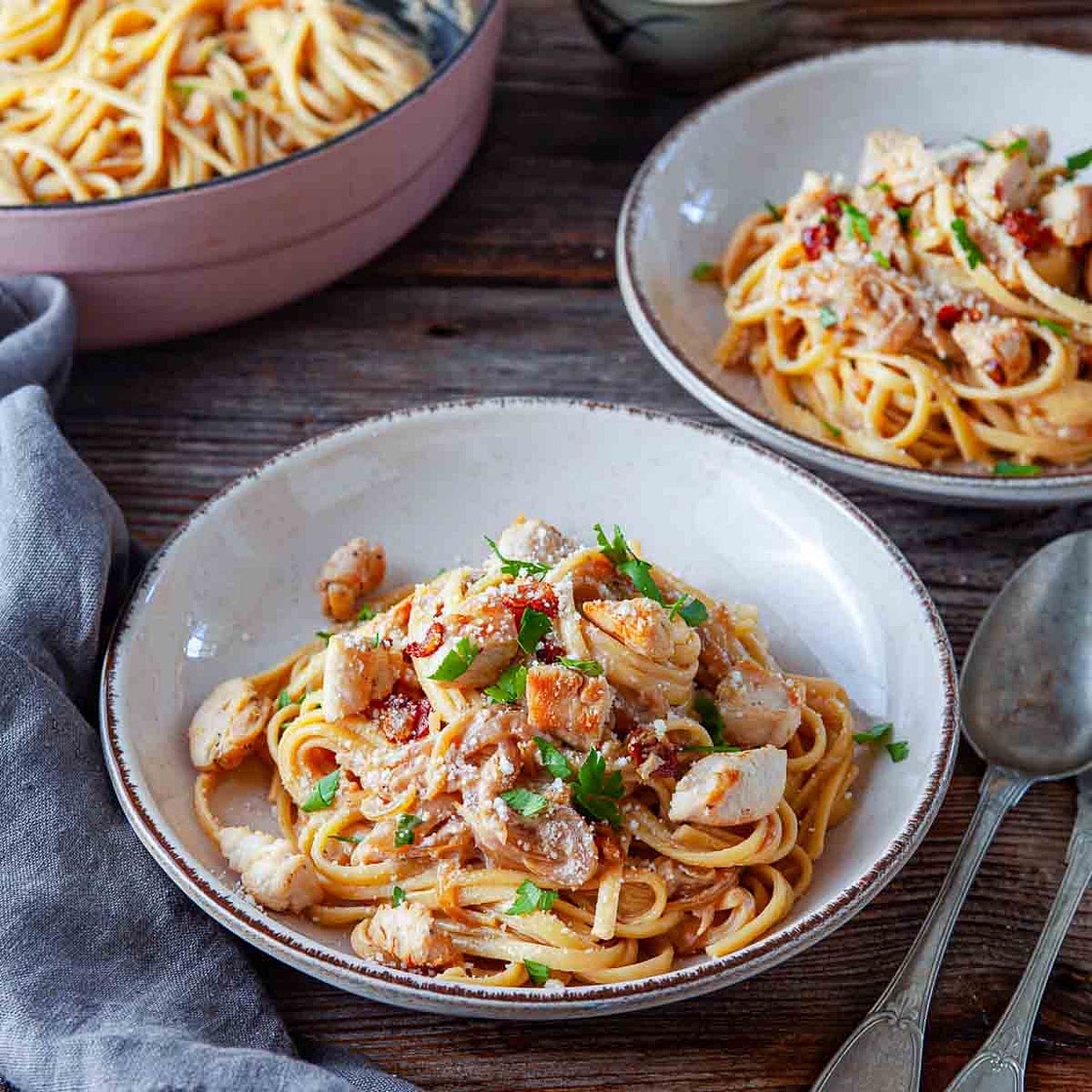 Caramelized Onion and Chicken Linguine