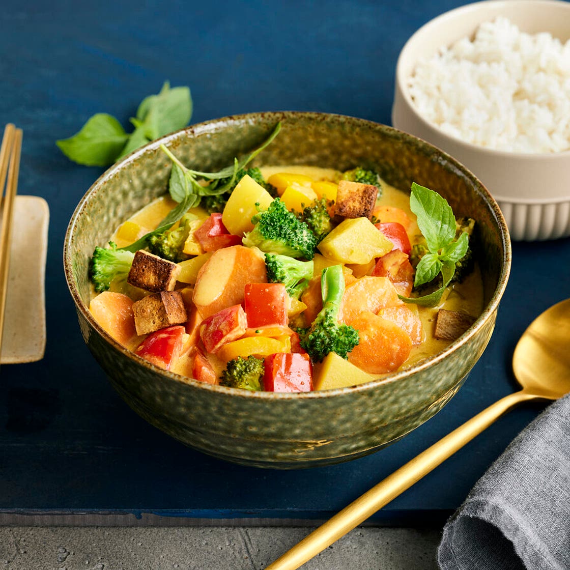 Veganes Thai-Curry – einfach & so cremig!