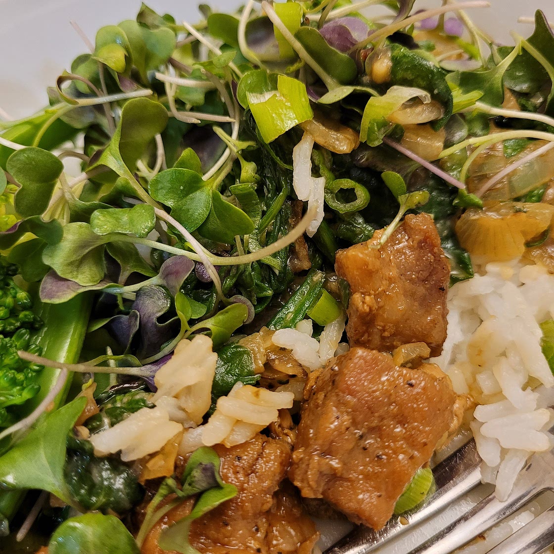 Cubes de longe de porc à l'ail