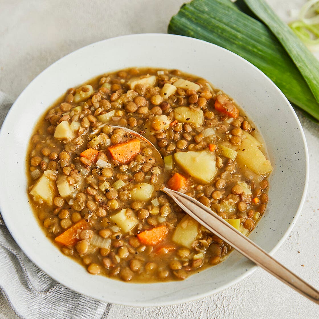 Vegetarischer Linseneintopf – SO lecker & einfach