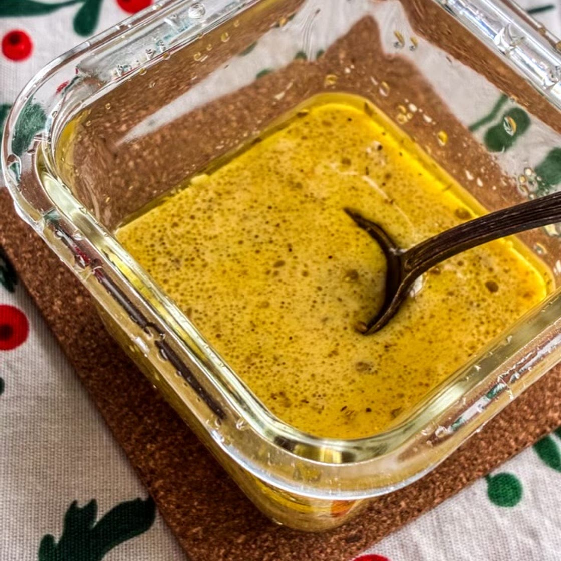 French Vinaigrette (5 min salad dressing)