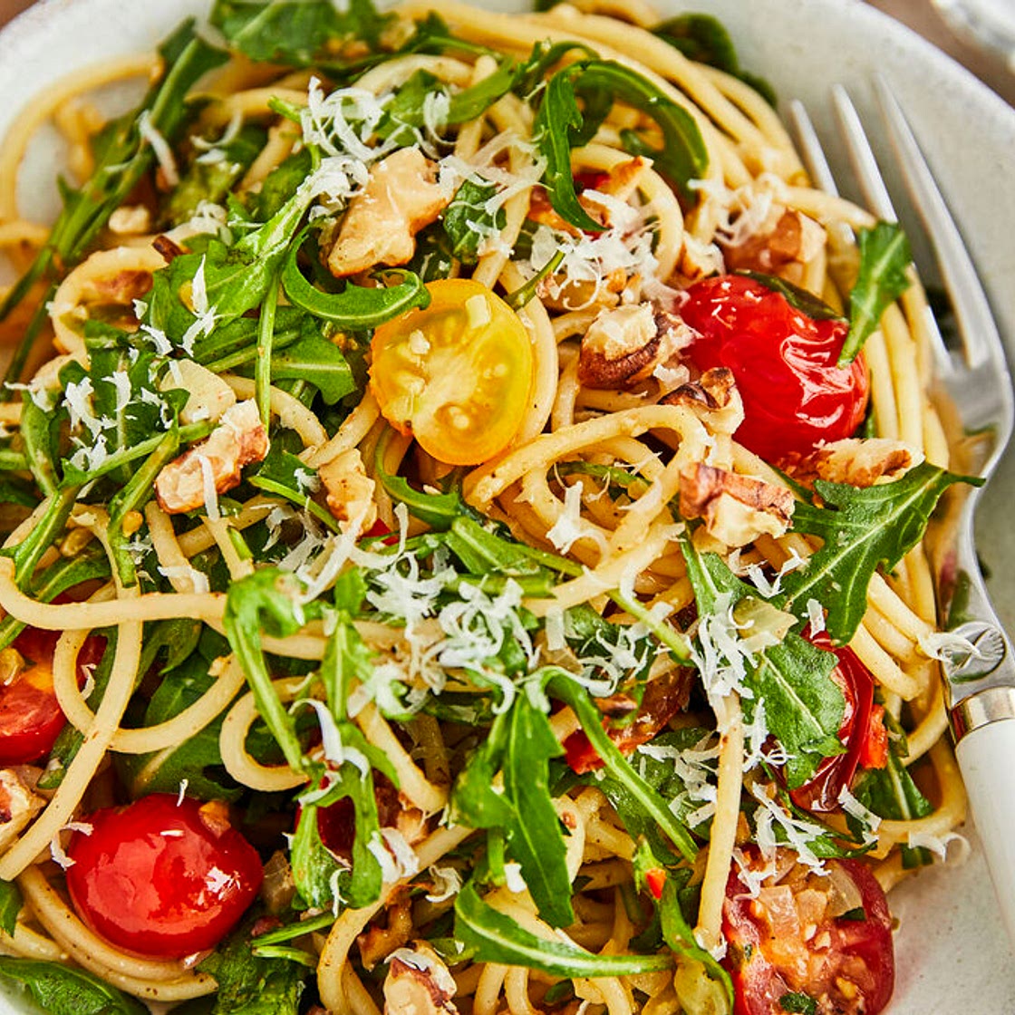 Rucola-Pasta – Spaghetti mit Rucola, Tomaten und Parmesan