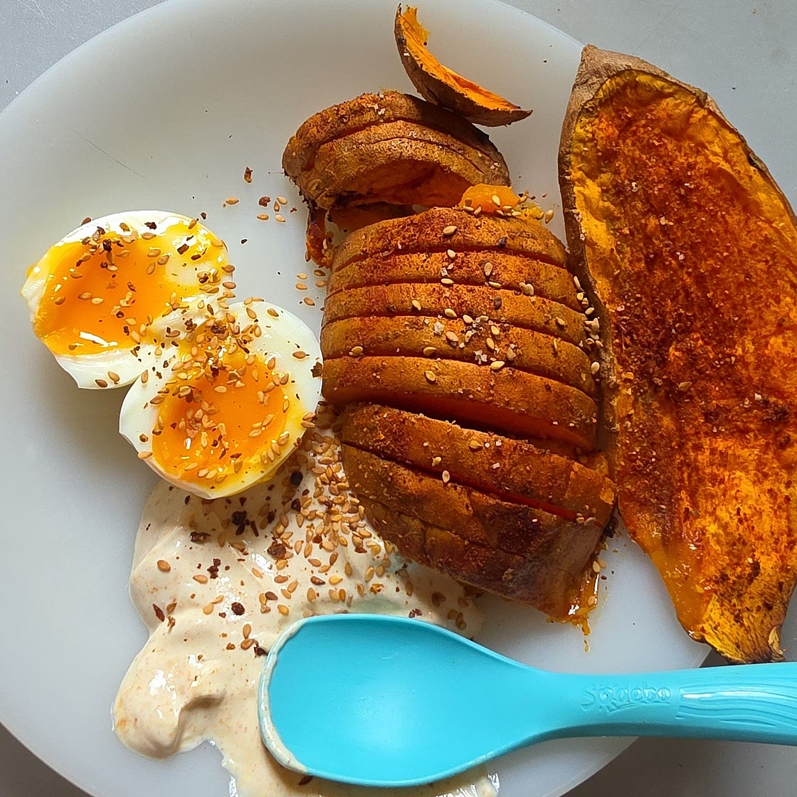 Patate douce fumée + sauce et oeuf mollet