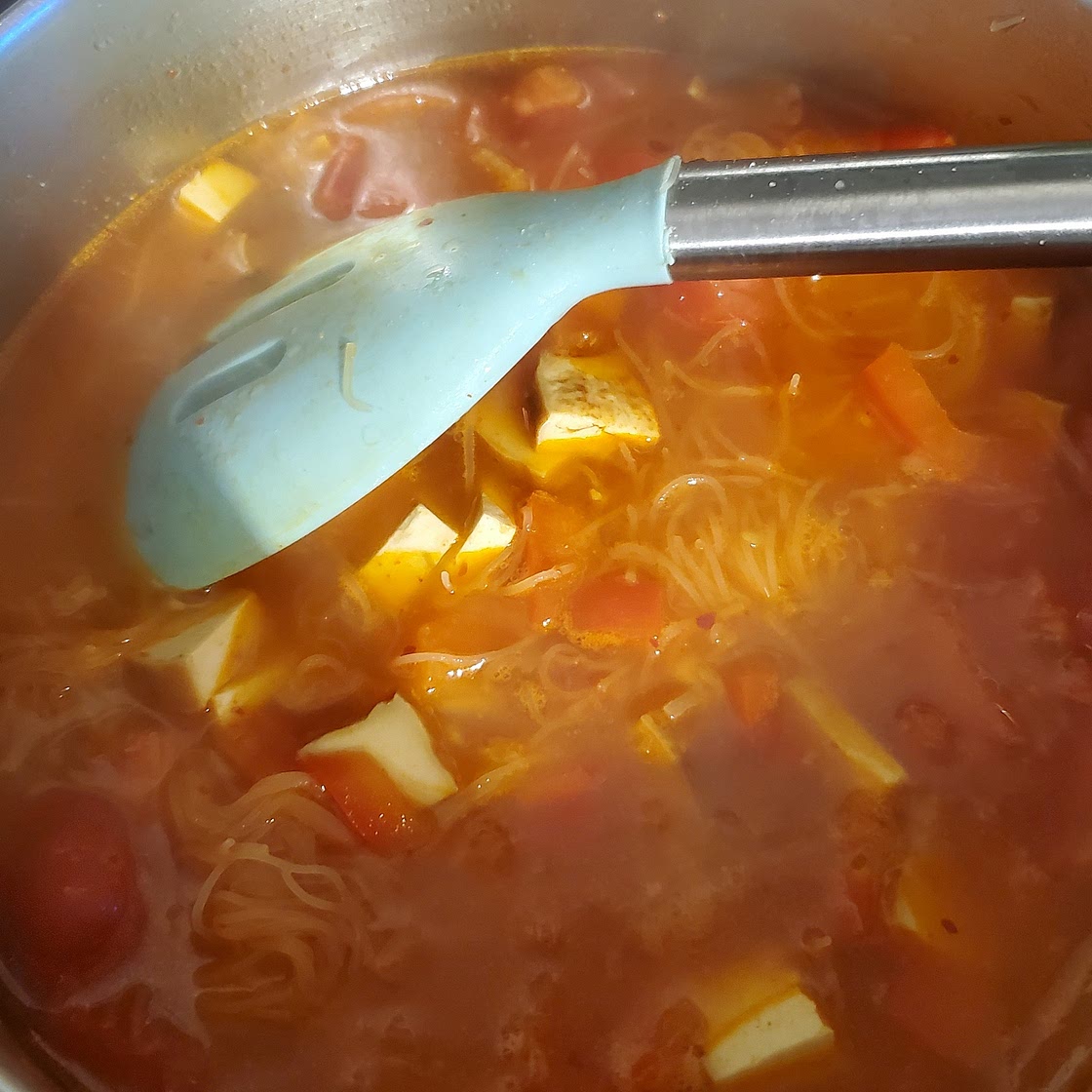 Kimchi noodle soup (gluten-free)