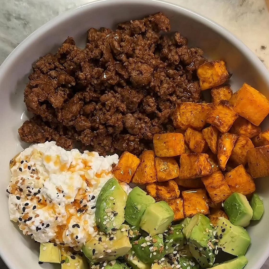 SWEET POTATO COTTAGE CHEESE BEEF BOWL