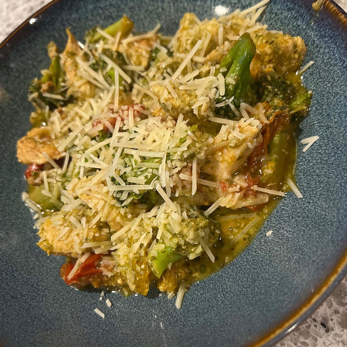 20-Minute Pesto Chicken & Broccoli [Keto, Low-carb, Sugar-free, Gluten-Free] - Chef Michael