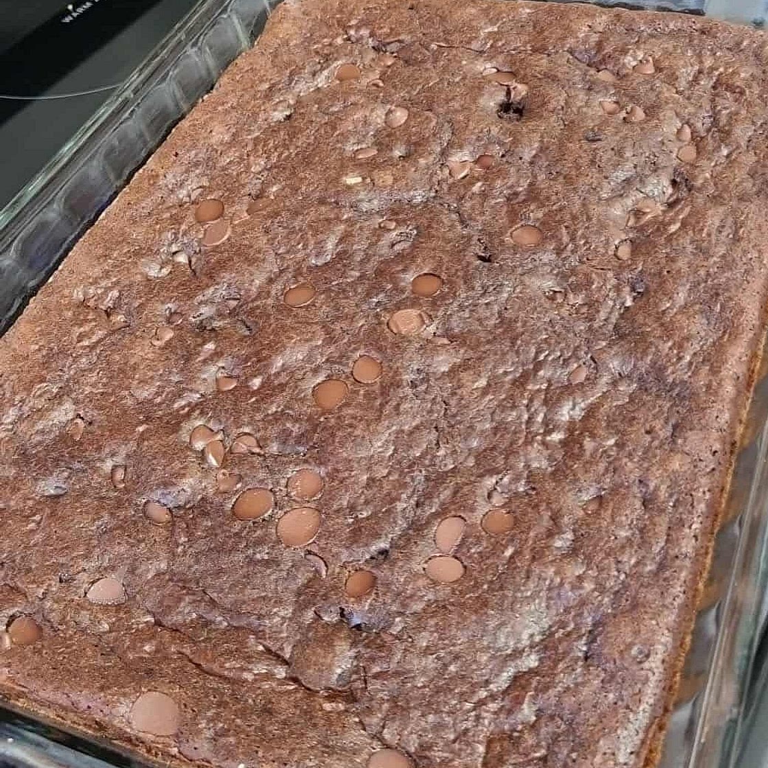 E2's Chocolate Dump Cake