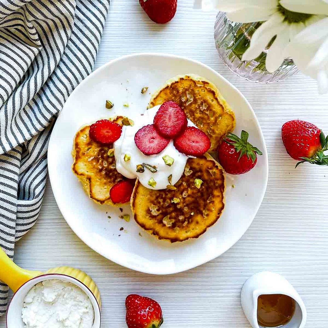 Syrniki (Ukrainian Sweet Ricotta Pancakes)