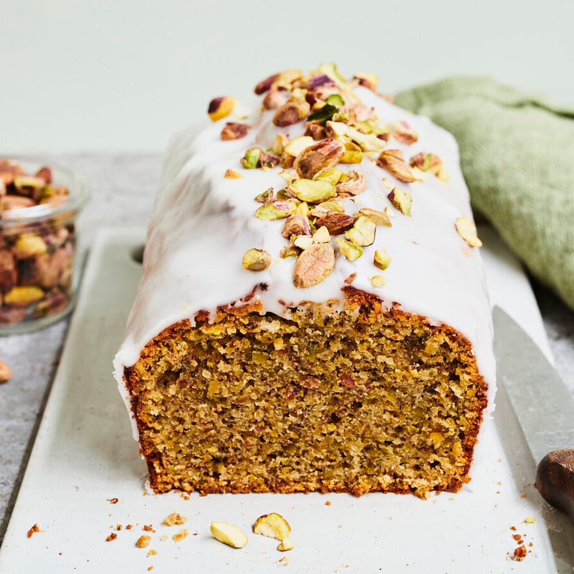 Pistazienkuchen - einfach & so saftig!