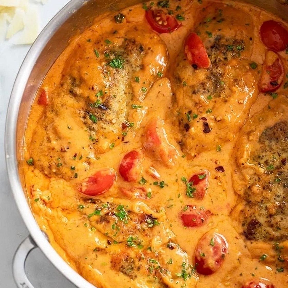Creamy tomato chicken 