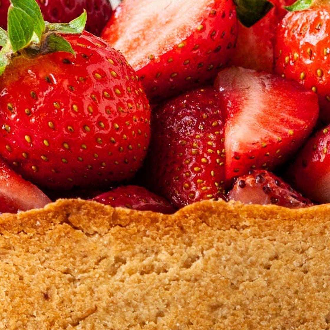 Strawberry and vanilla baked cheesecake