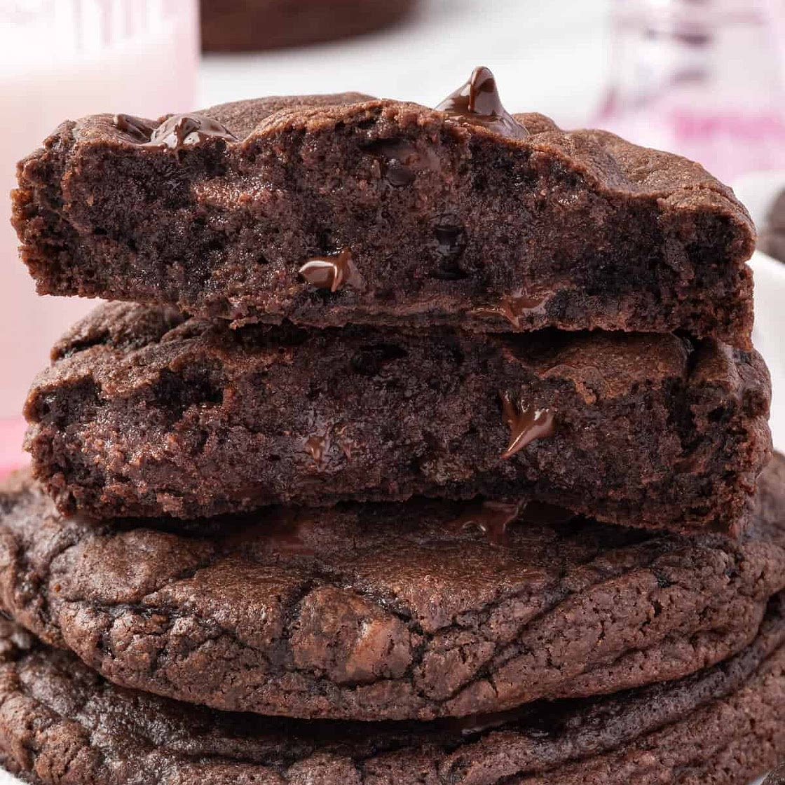 Levain Bakery Chocolate Cookies