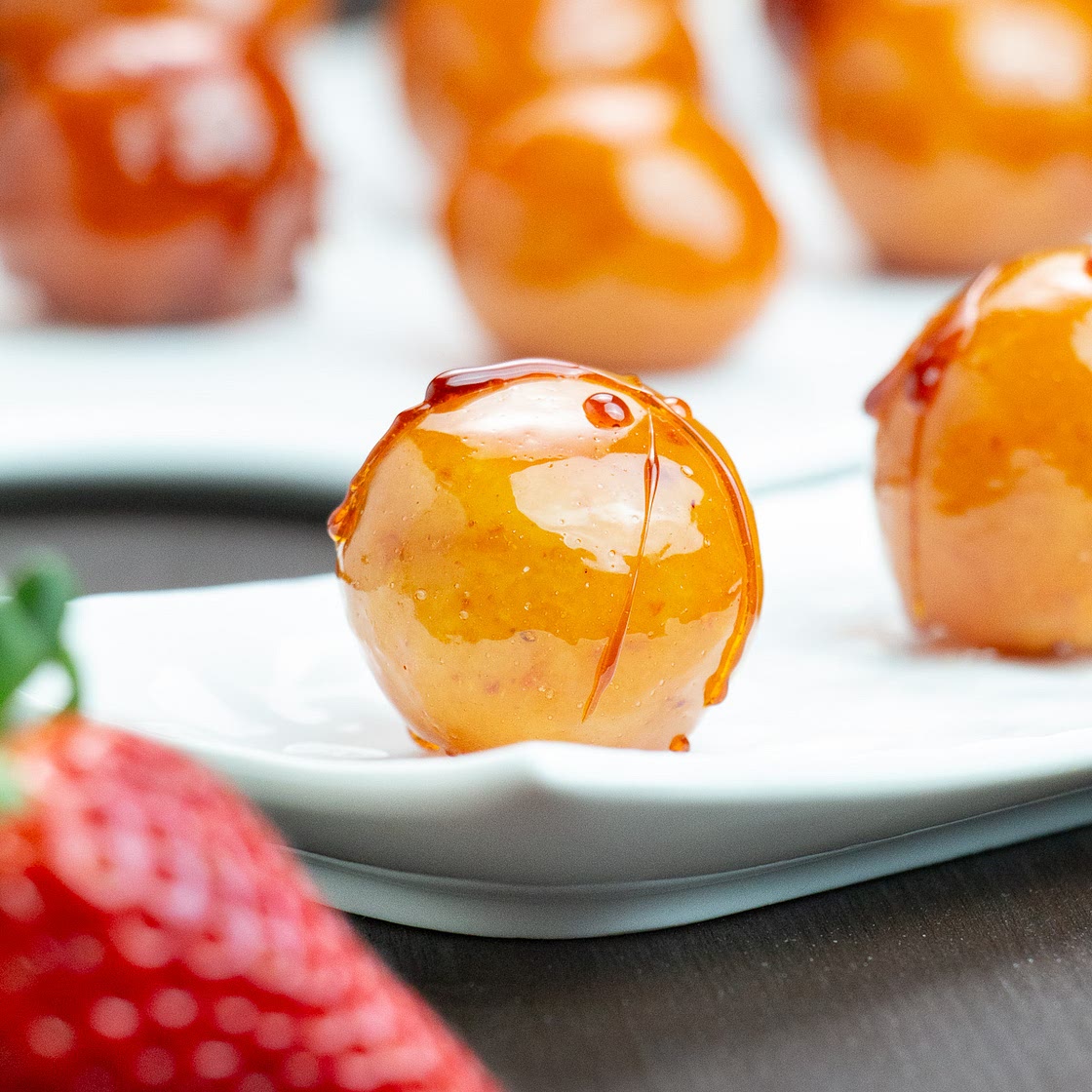 Brazilian Coconut Bonbon (Bala Baiana) with Strawberry