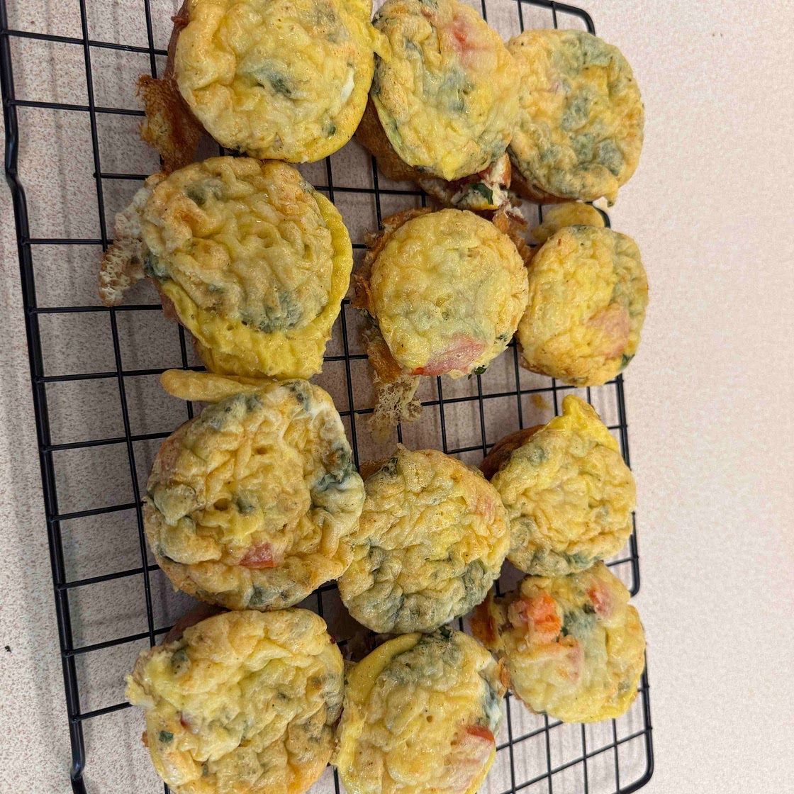 Creamy turkey bacon & spinach egg muffins