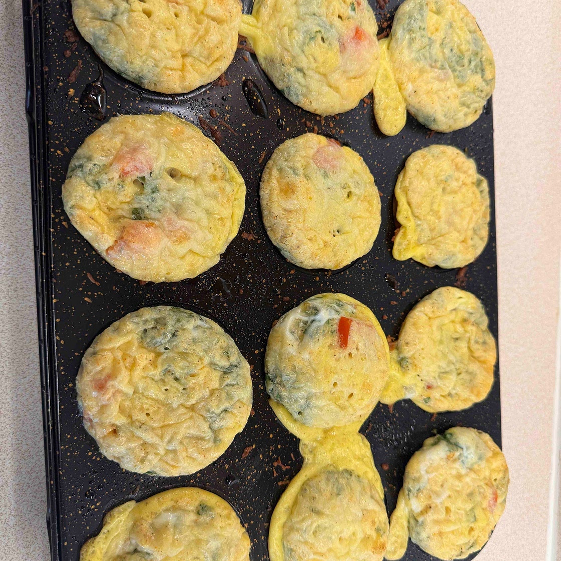 Creamy turkey bacon & spinach egg muffins