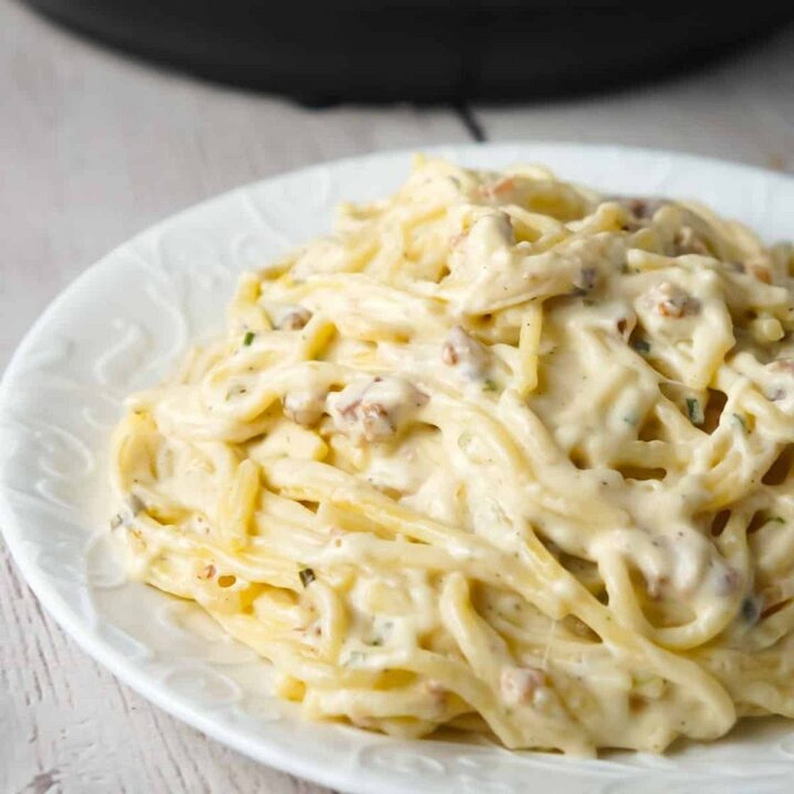 Instant Pot Bacon Cream Cheese Spaghetti