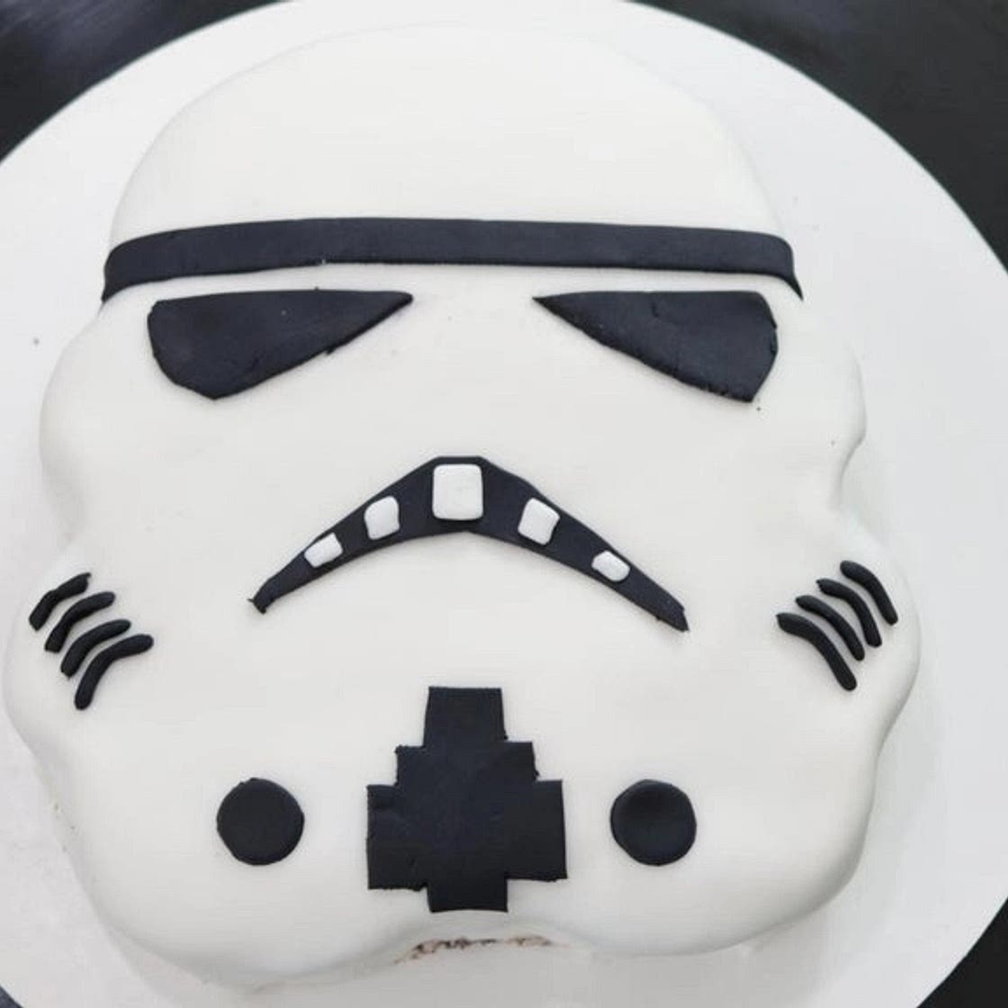 Star Wars Cake Stormtrooper