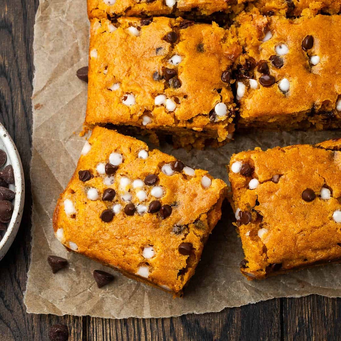 Pumpkin Chocolate Chip Cake