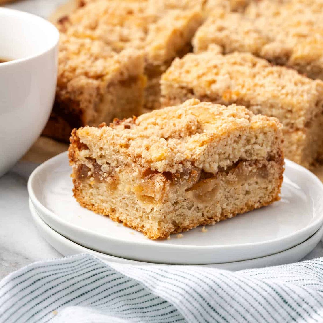 Apple Cinnamon Coffee Cake