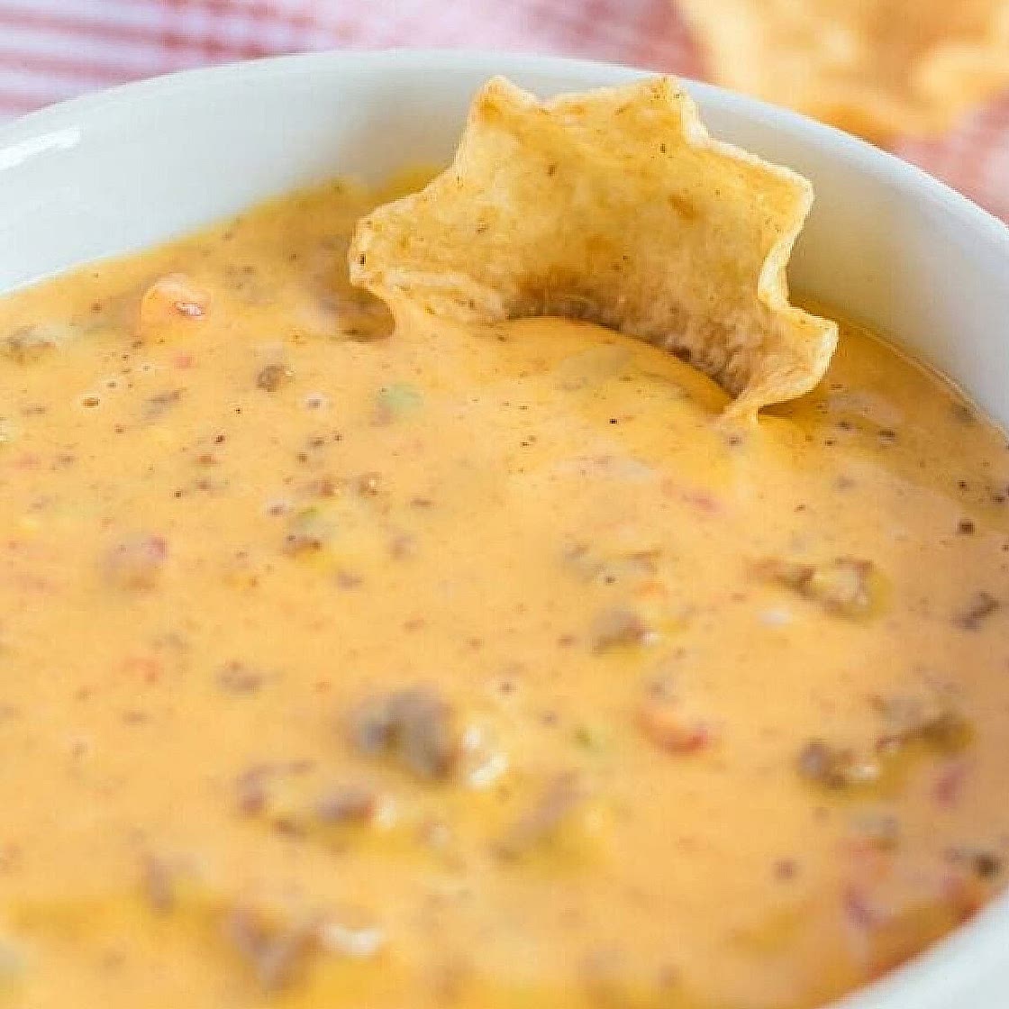 Slow Cooker Cheesy Hamburger Dip
