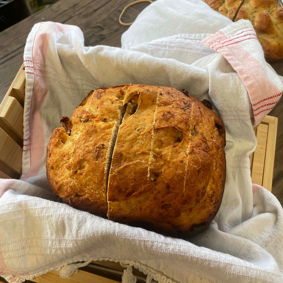Savory Cottage Cheese & Herb Loaf