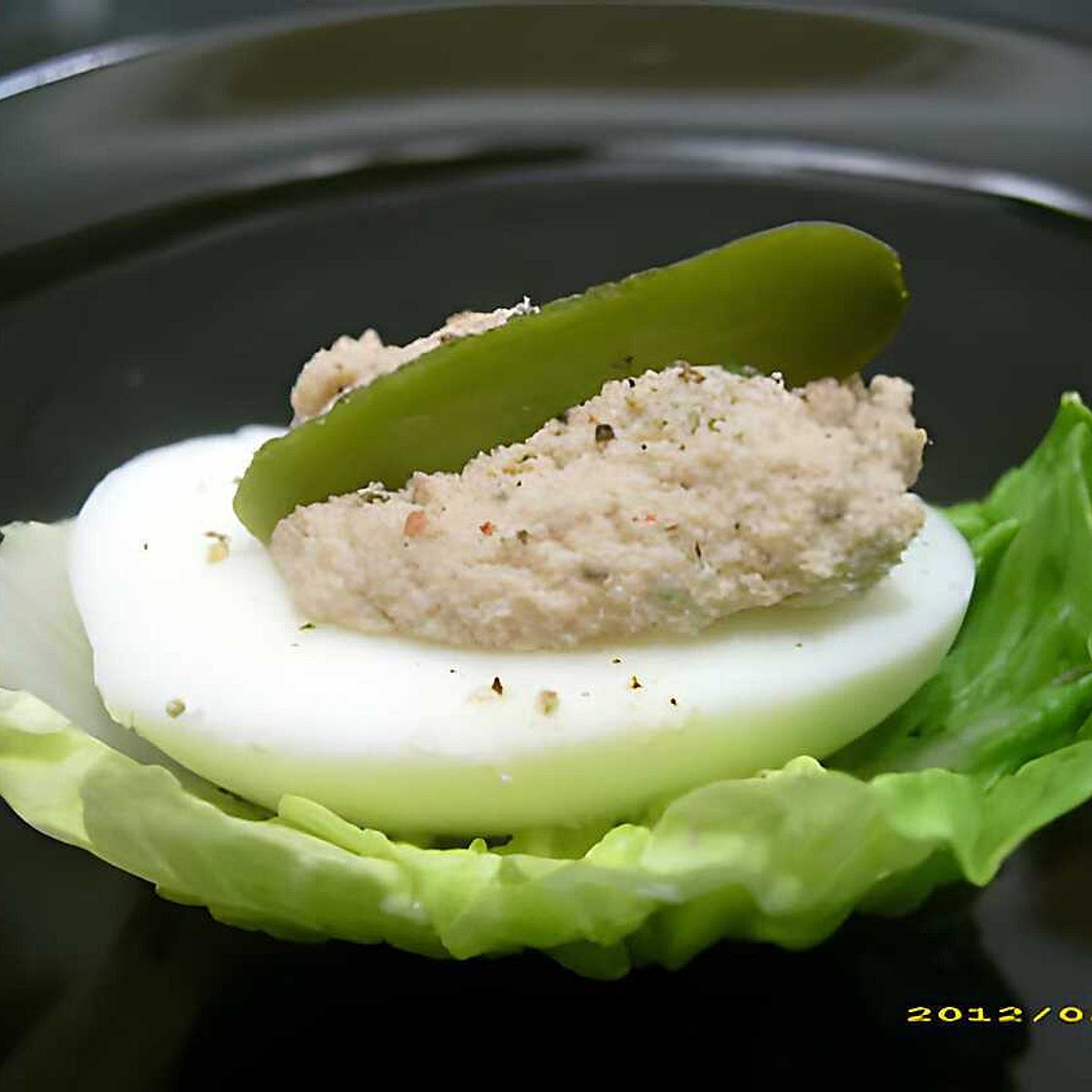 Oeufs farcis à la mousse de thon