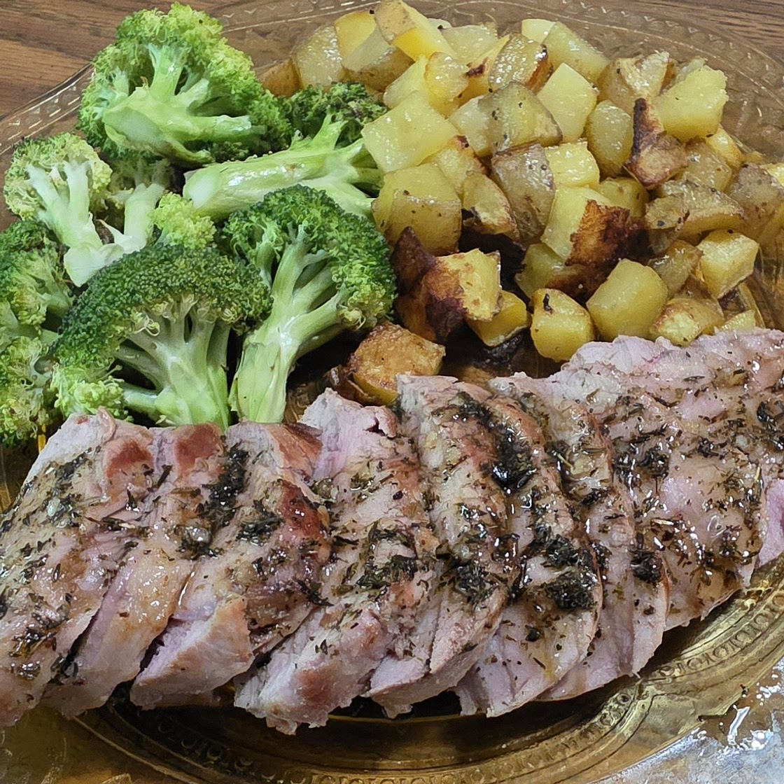 Honey Thyme Pork Tenderloin with Roasted Potatoes & Broccoli