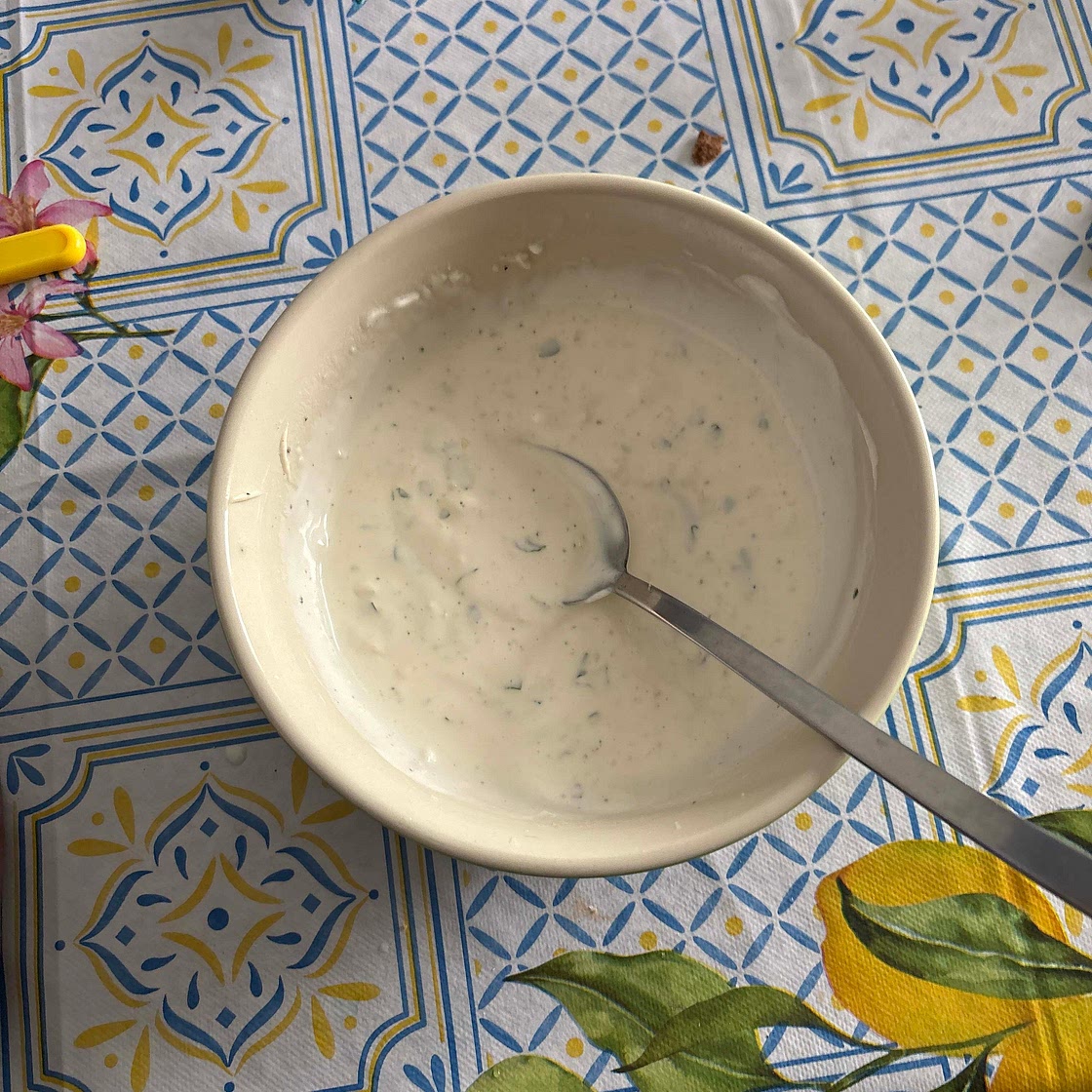 Salsa yoghurt all'aglio