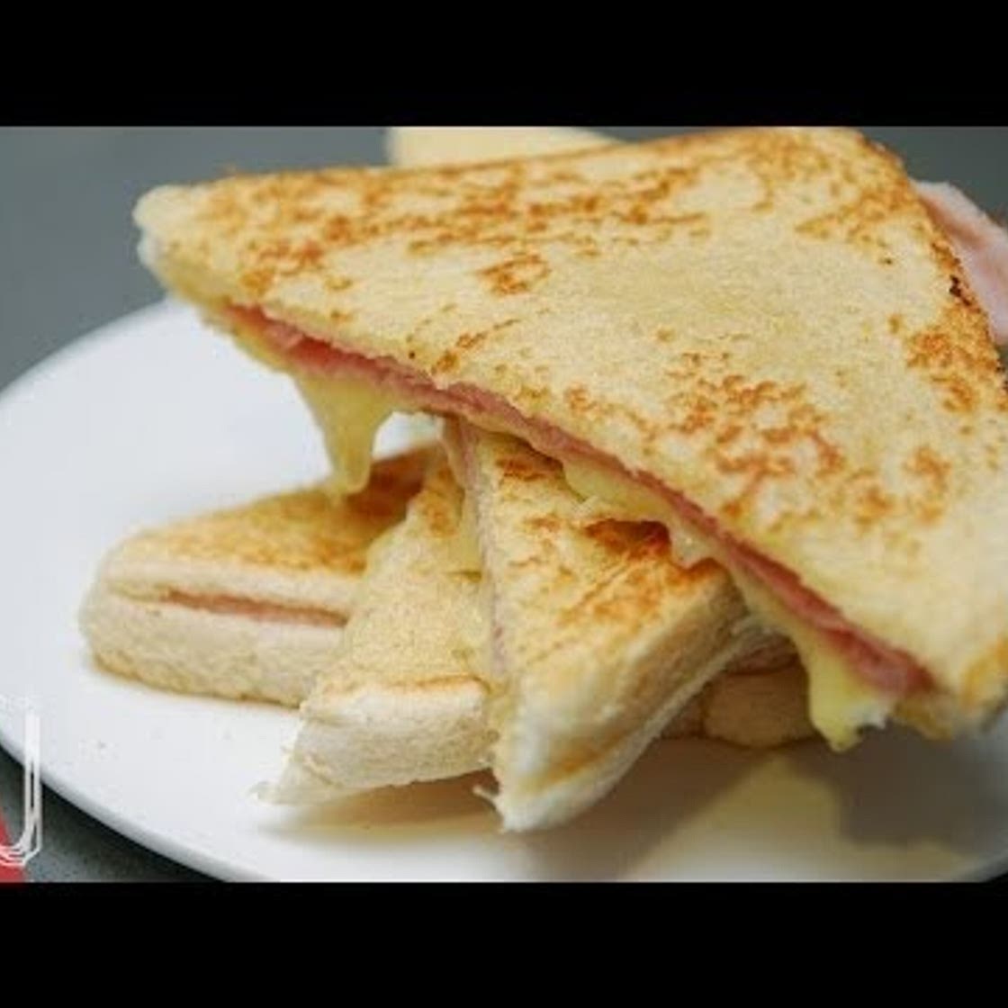BIKINI (SÁNDWICH MIXTO)