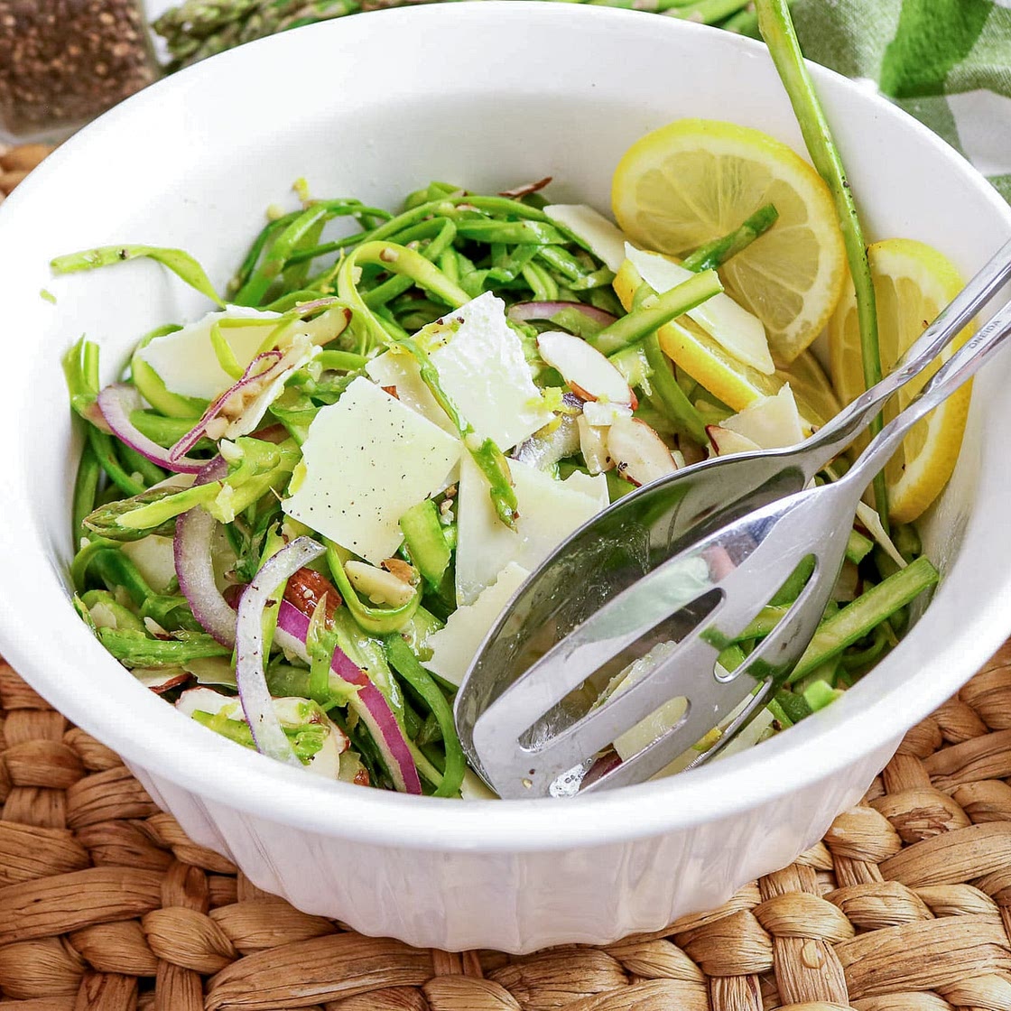 Shaved Asparagus Salad with Lemon Vinaigrette Dressing
