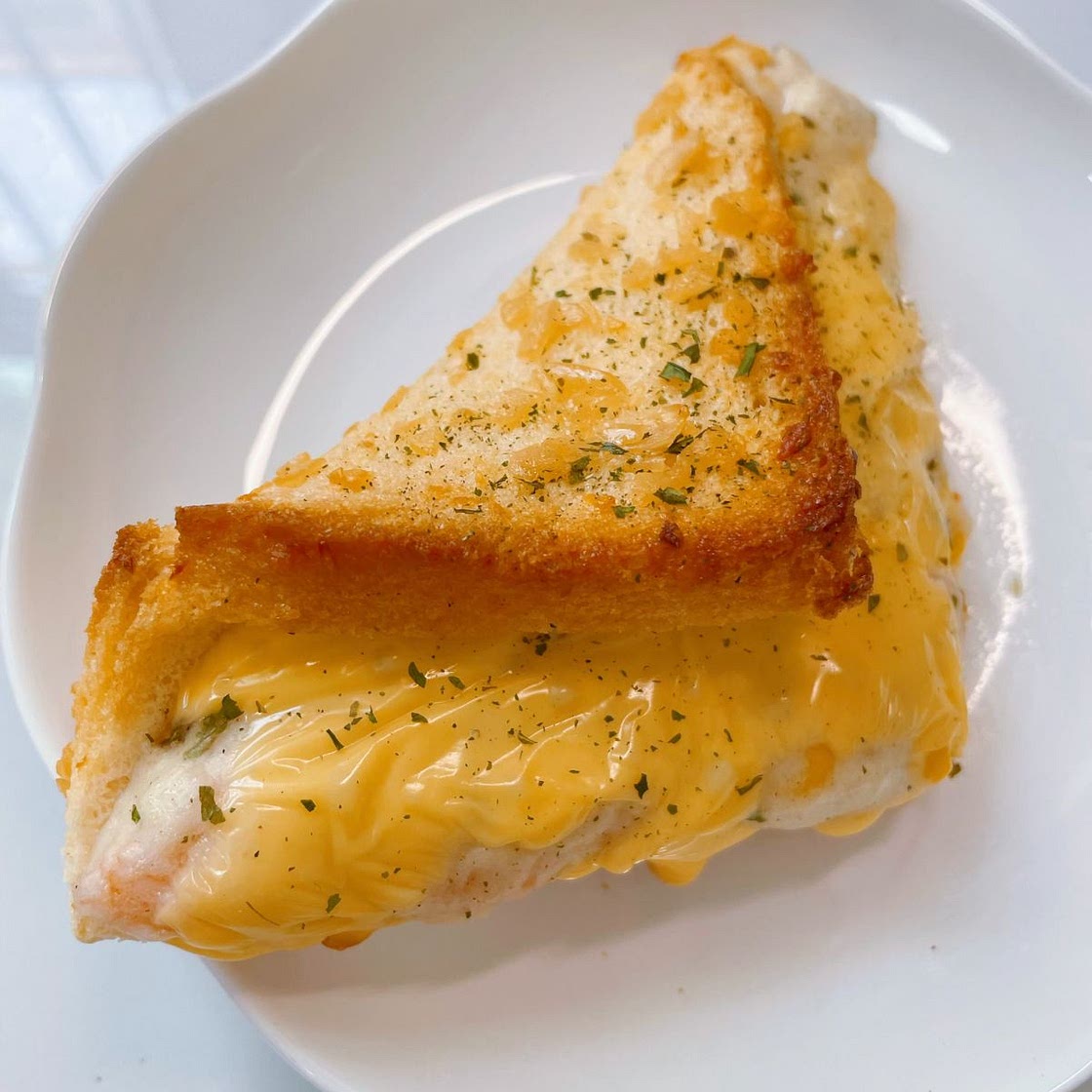 Garlic Shrimp Paste & Cheese Stuffed Toast Recipe (Oven-Baked)