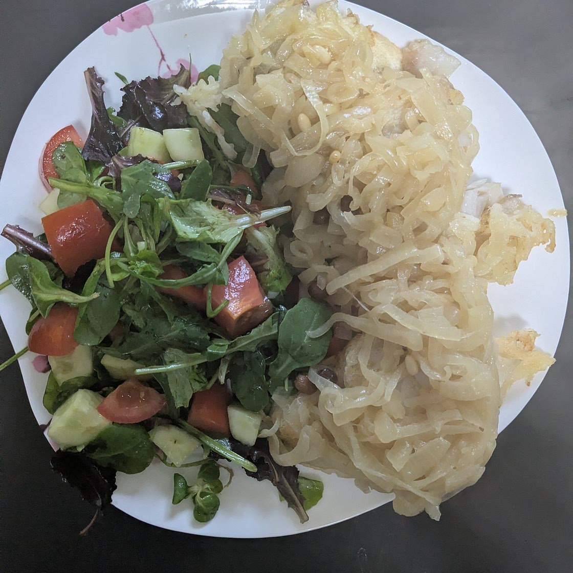 MERLUZZO ON SAOR CON INSALATA
