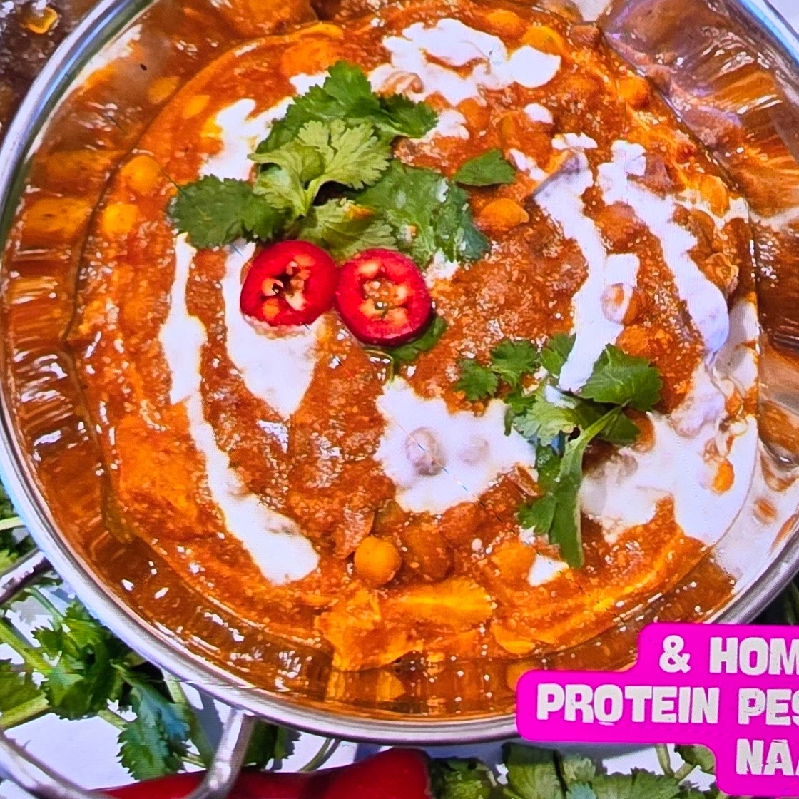 Slow cooker butter chicken and chickpea curry