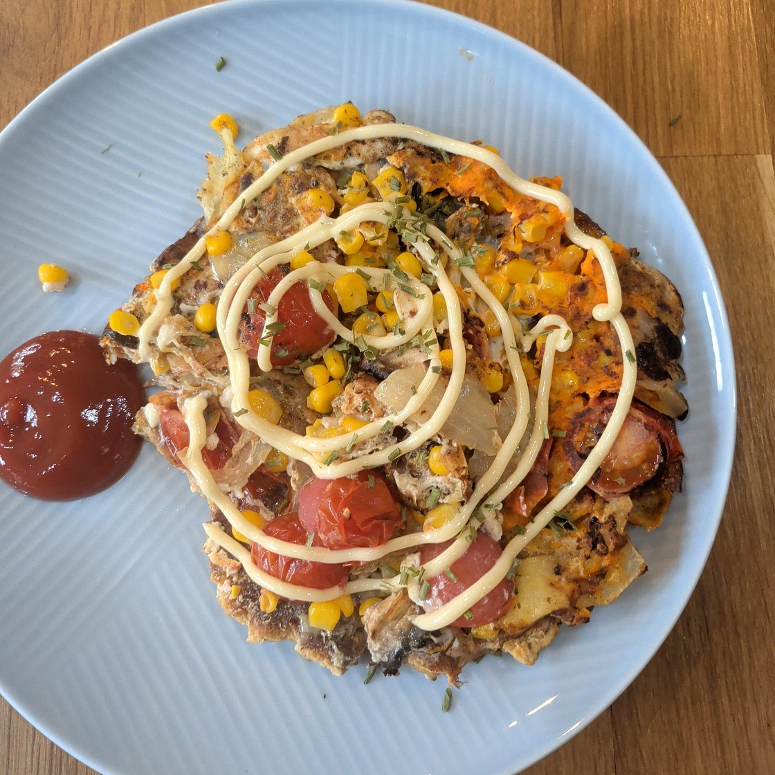 Vegetarian pizza omelette