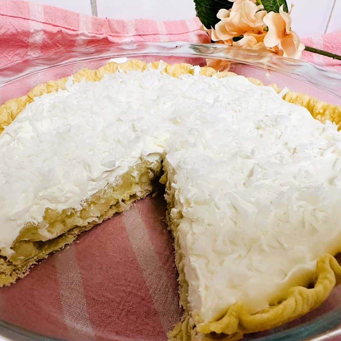 Old Fashioned Coconut Cream Pie