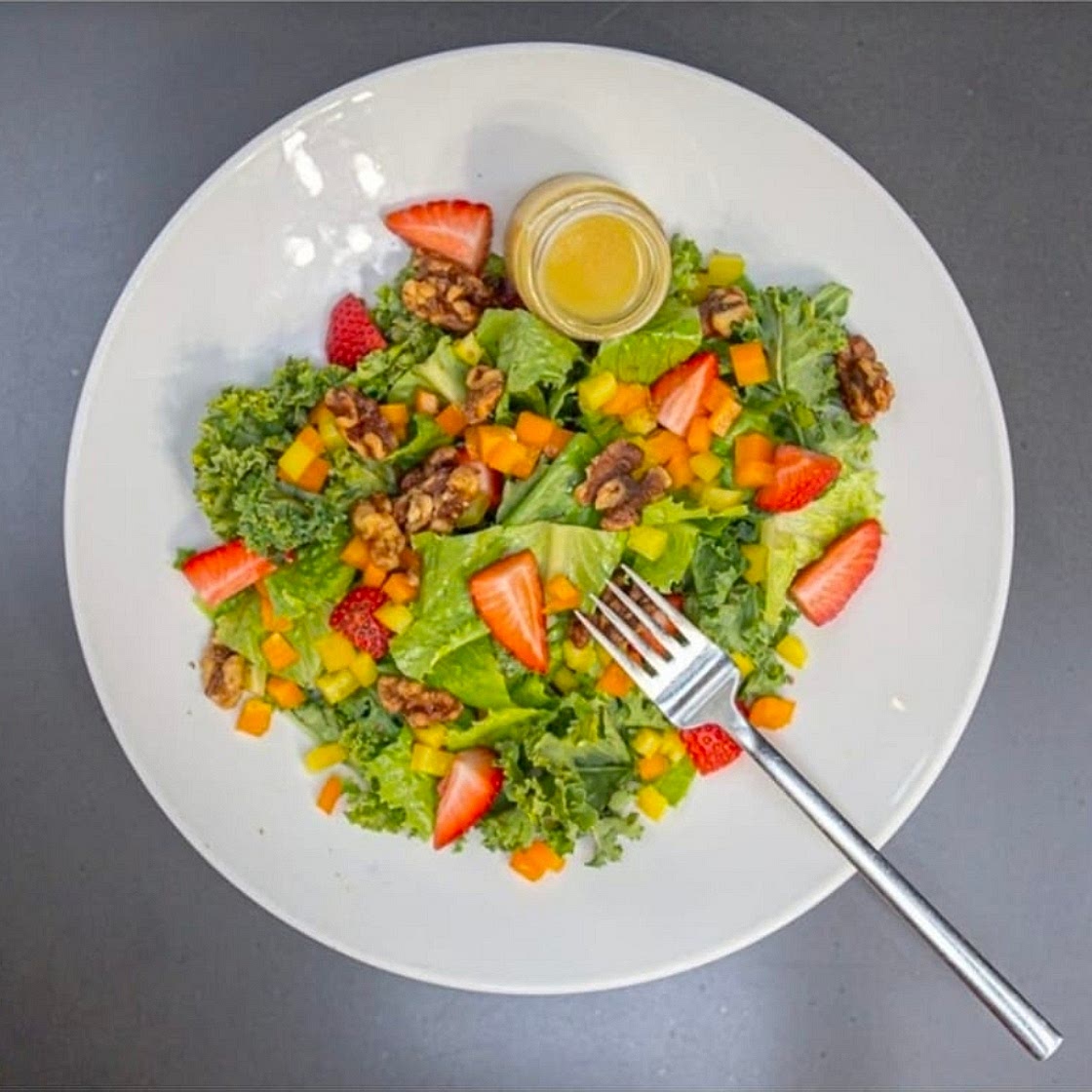 D'licious Kale Romaine Salad