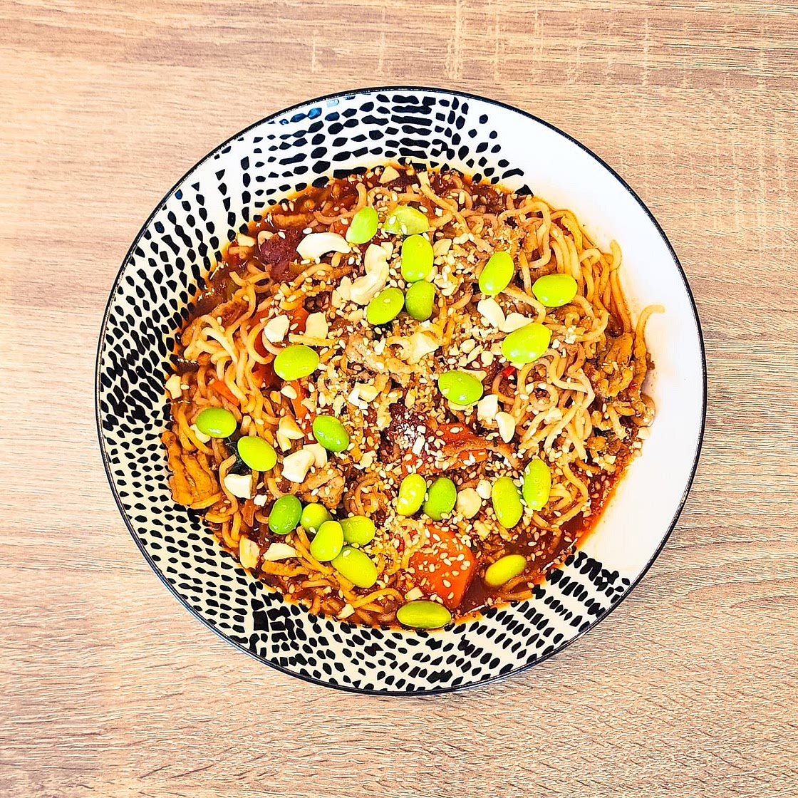 Nouilles au poulet, fèves de soja & pak-choï