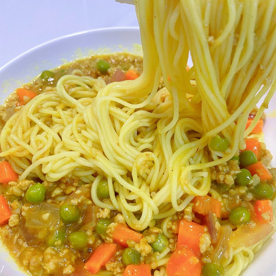 Quick 15-Minute Curry Meat Sauce Noodles (Asian Style)