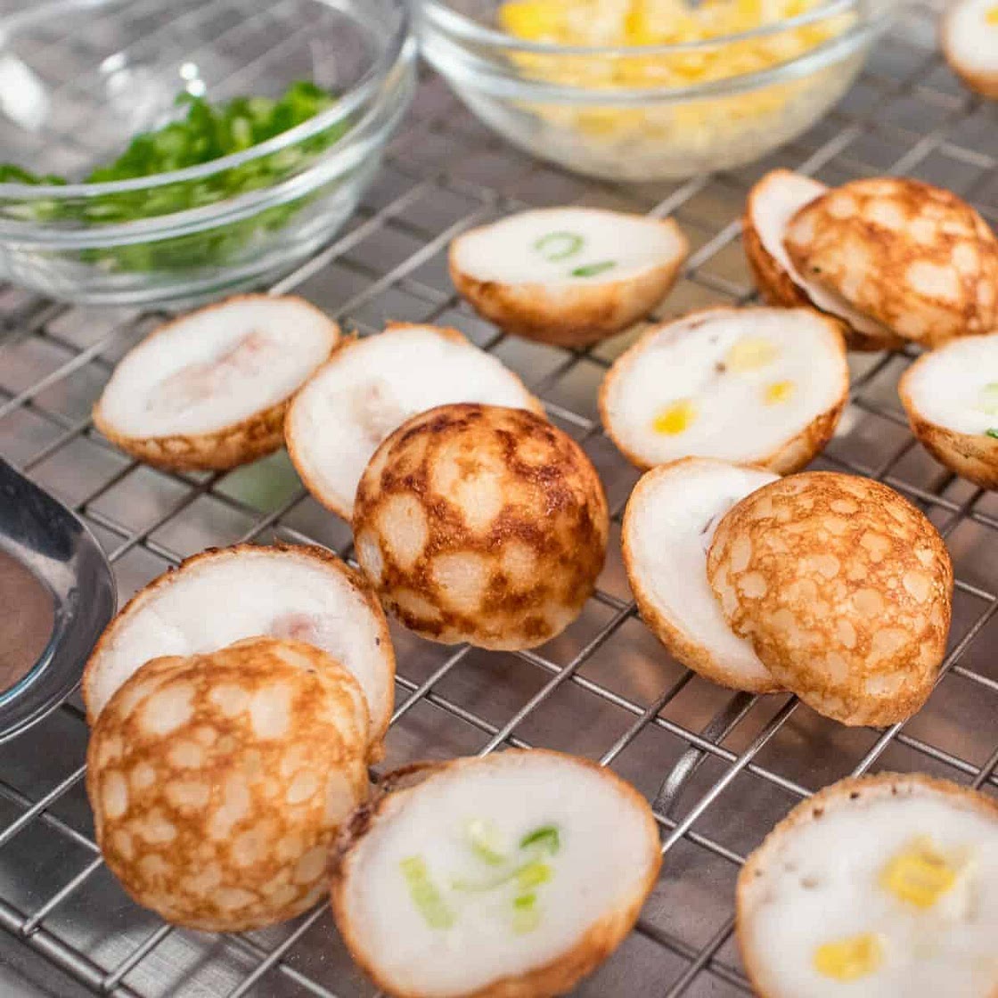 Thai Coconut Pancakes (Kanom Krok)