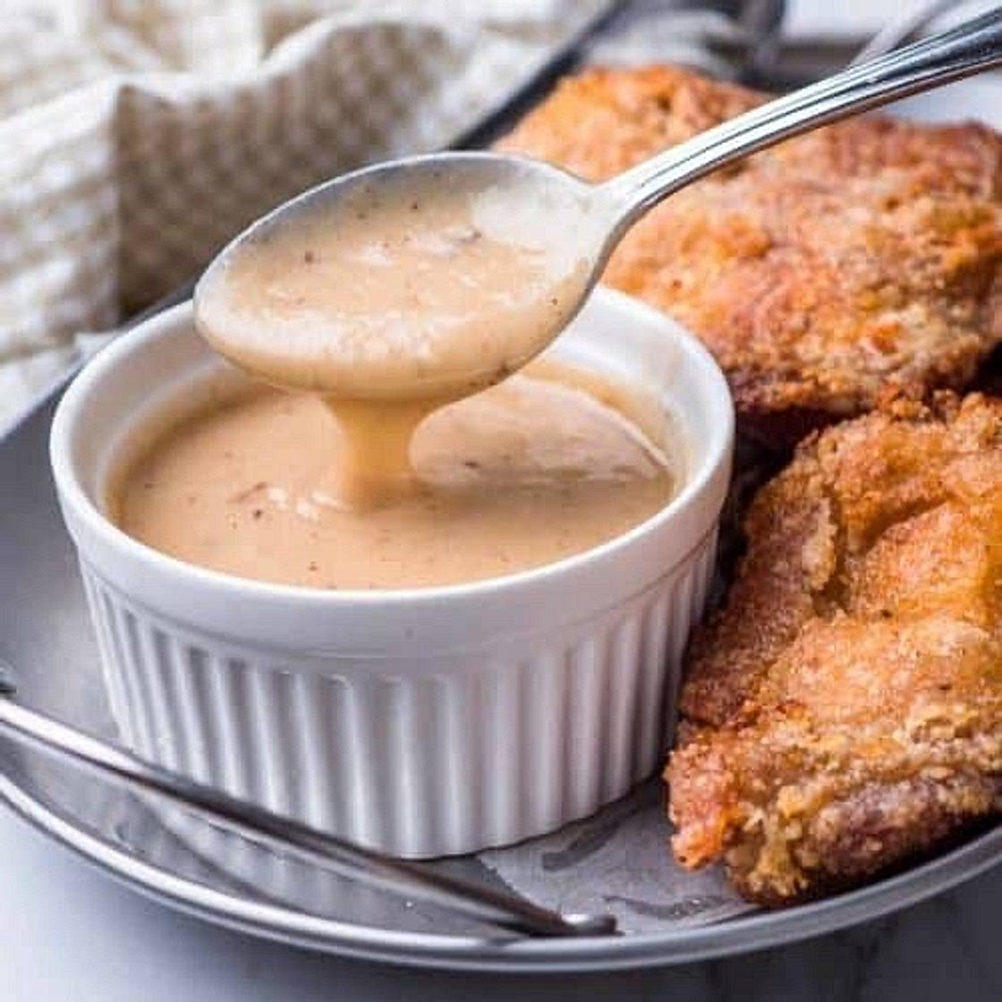 Fried Chicken & Gravy