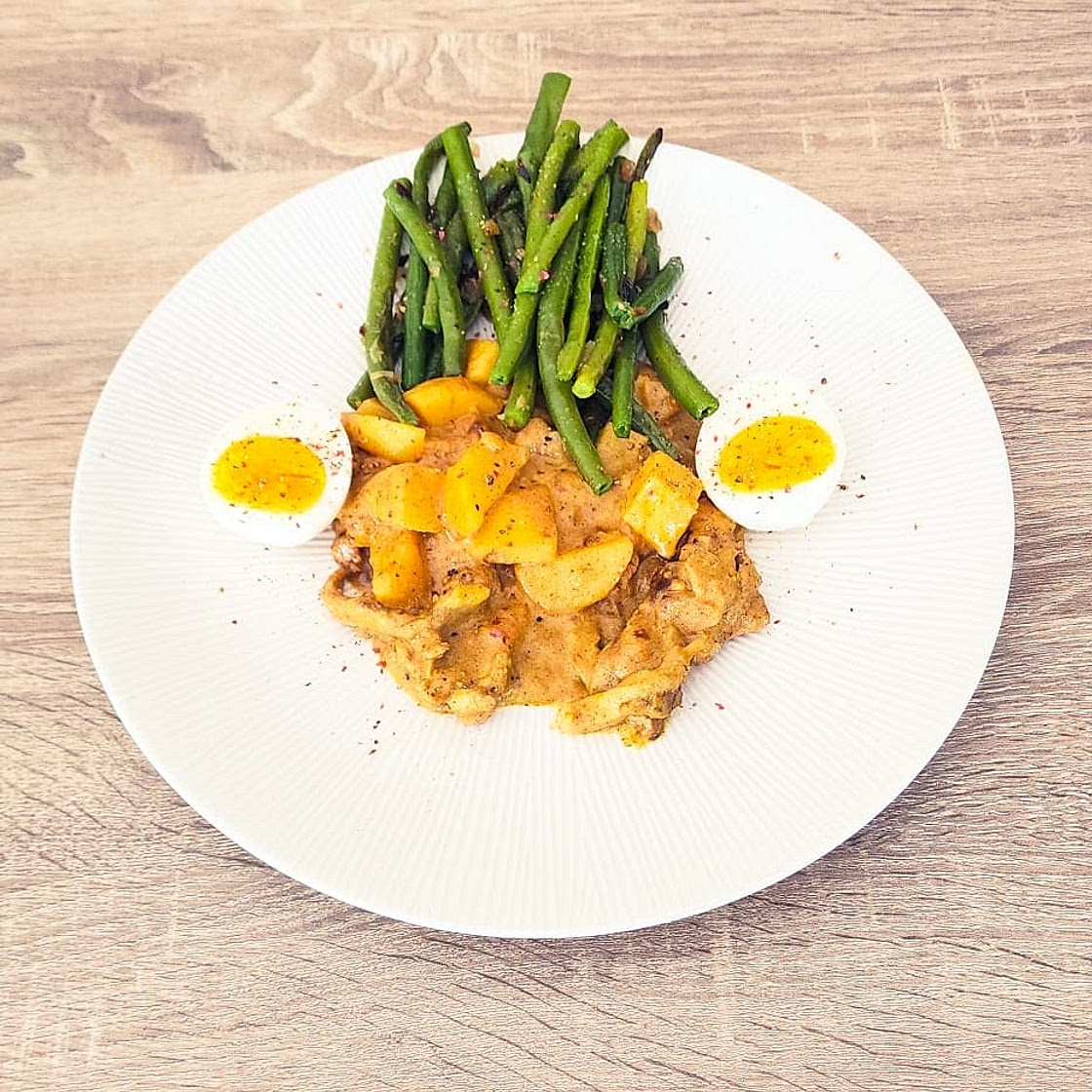 Curry de poulet à la surinamienne