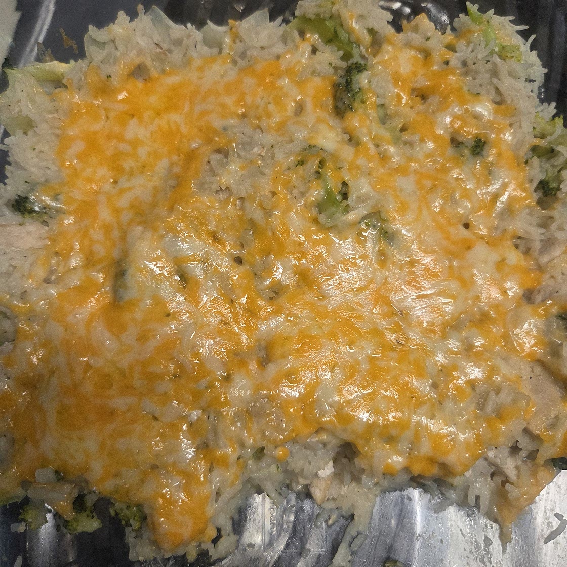 Cheesy Broccoli Chicken and Rice Casserole