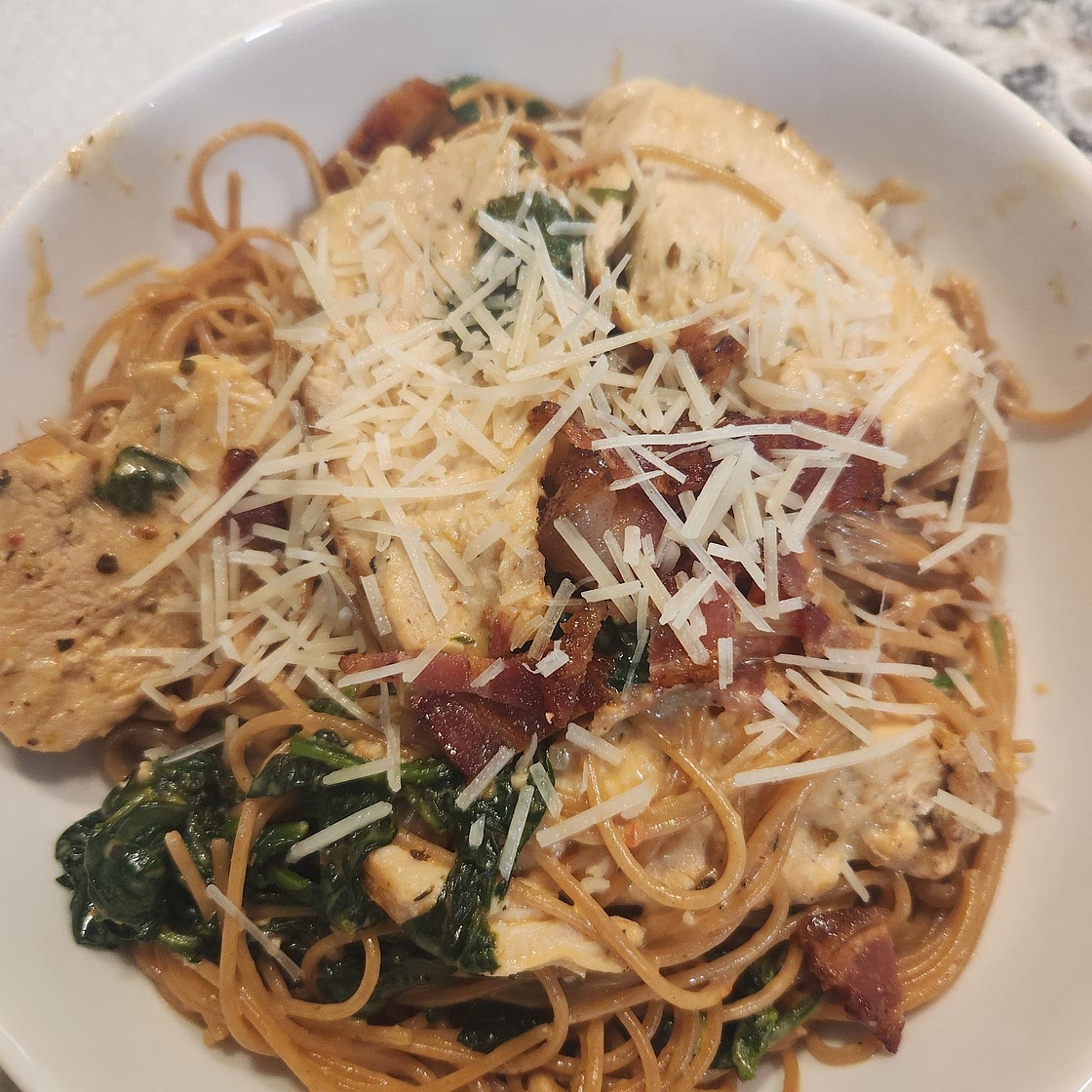 Creamy Chicken and Bacon Pasta